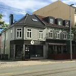 Romslig Studioleilighet Med Utsikt Over Kongensgate Apartmán *