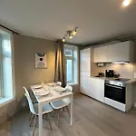Romslig Studioleilighet Med Utsikt Over Kongensgate Apartman *